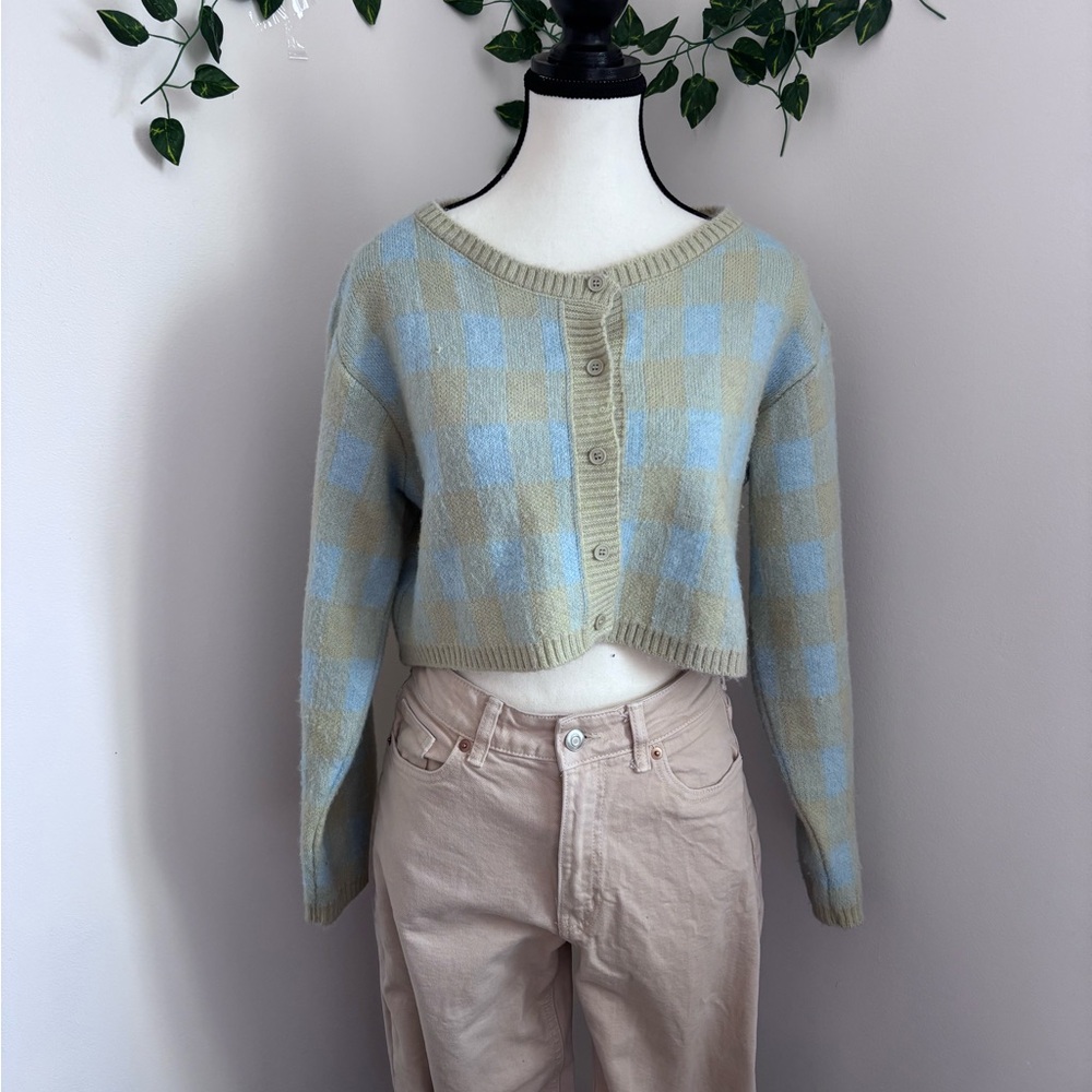 OAK + FORT Women's Long Sleeve Cardigan Sweater - Green, blue Plaid, Cropped - Picture 3 of 9